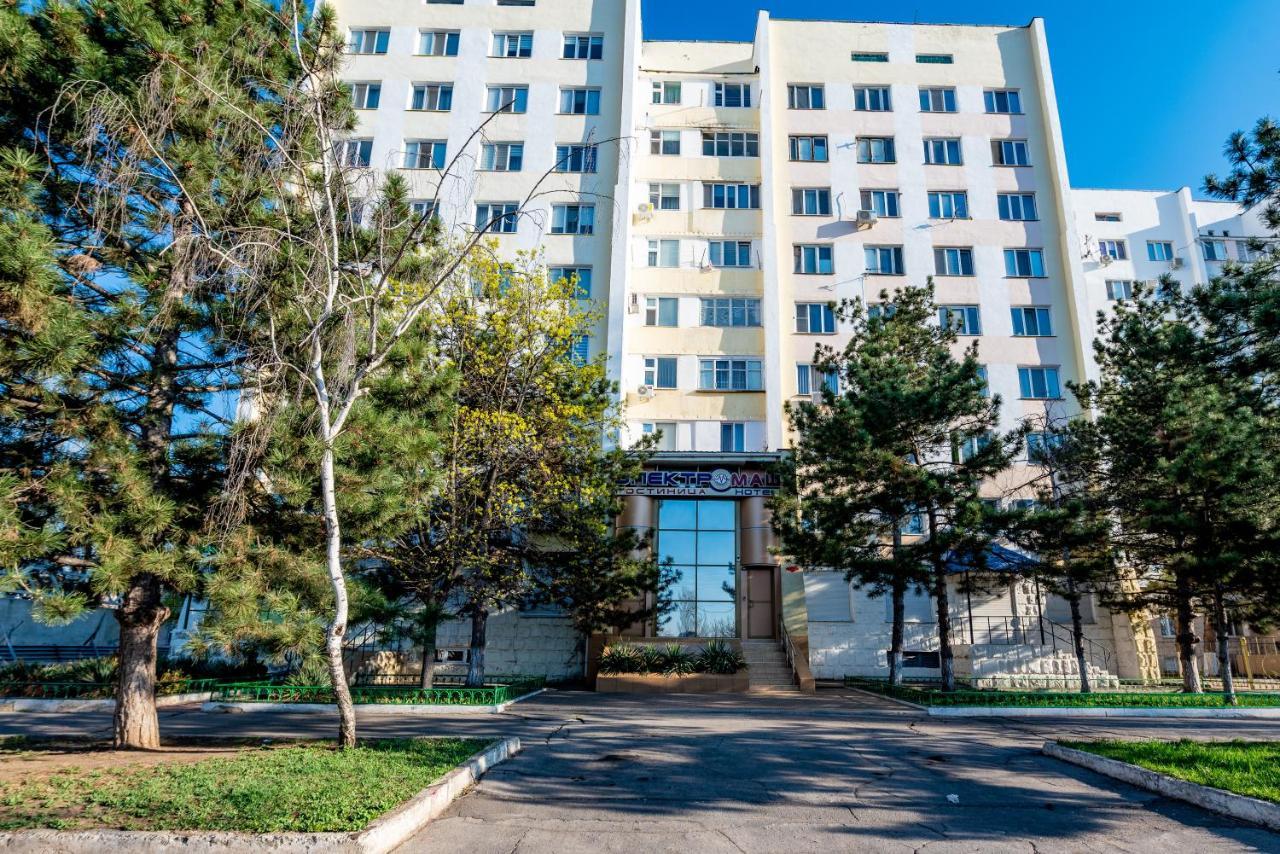 Elektromash Hotel Tiraspol Buitenkant foto