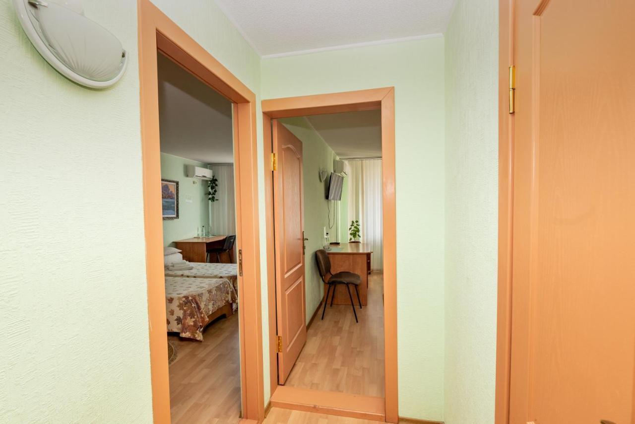 Elektromash Hotel Tiraspol Buitenkant foto