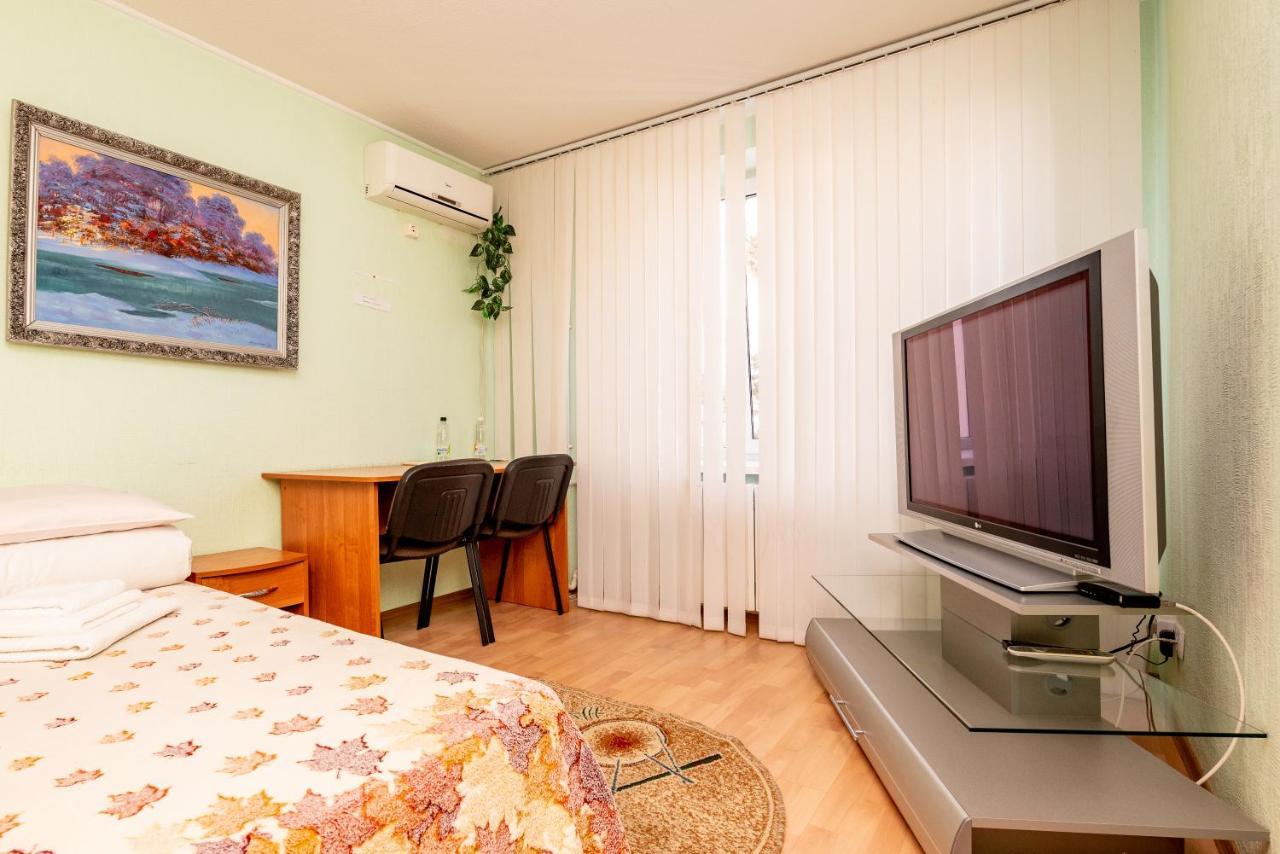 Elektromash Hotel Tiraspol Buitenkant foto