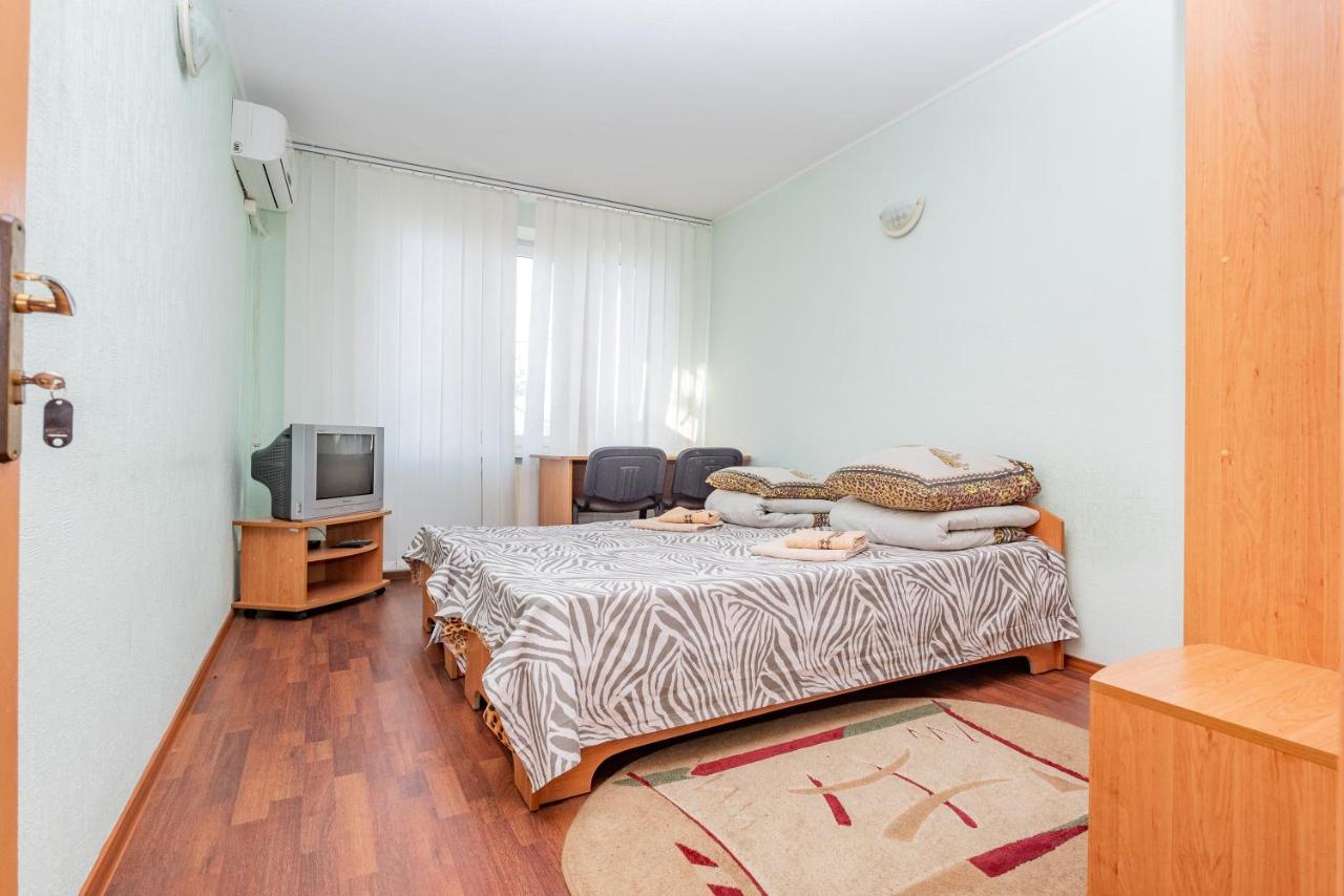 Elektromash Hotel Tiraspol Buitenkant foto