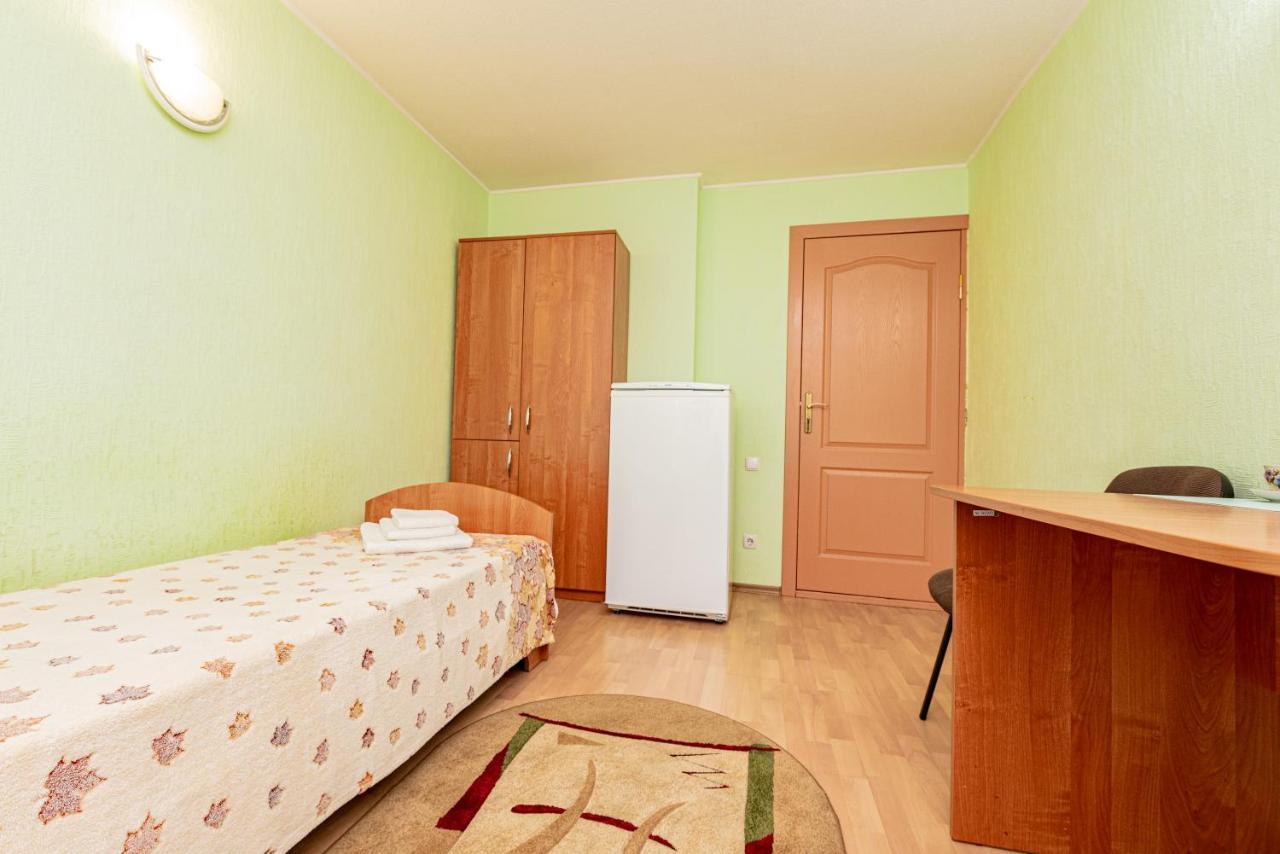 Elektromash Hotel Tiraspol Buitenkant foto