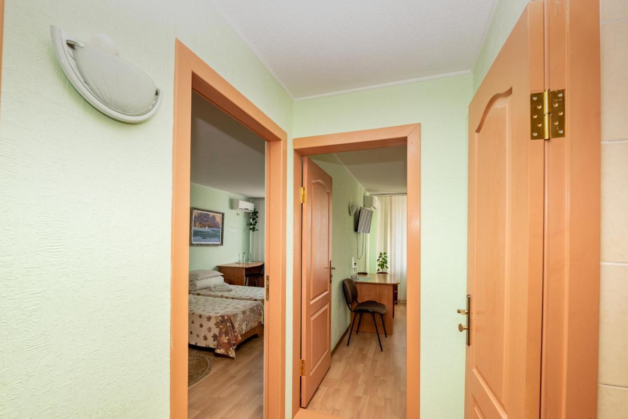 Elektromash Hotel Tiraspol Buitenkant foto