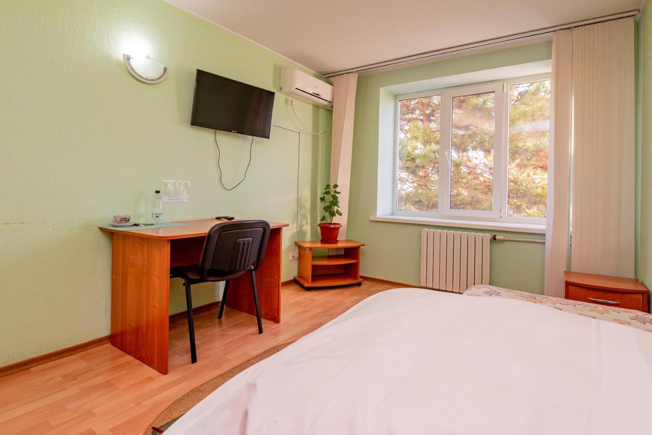 Elektromash Hotel Tiraspol Buitenkant foto